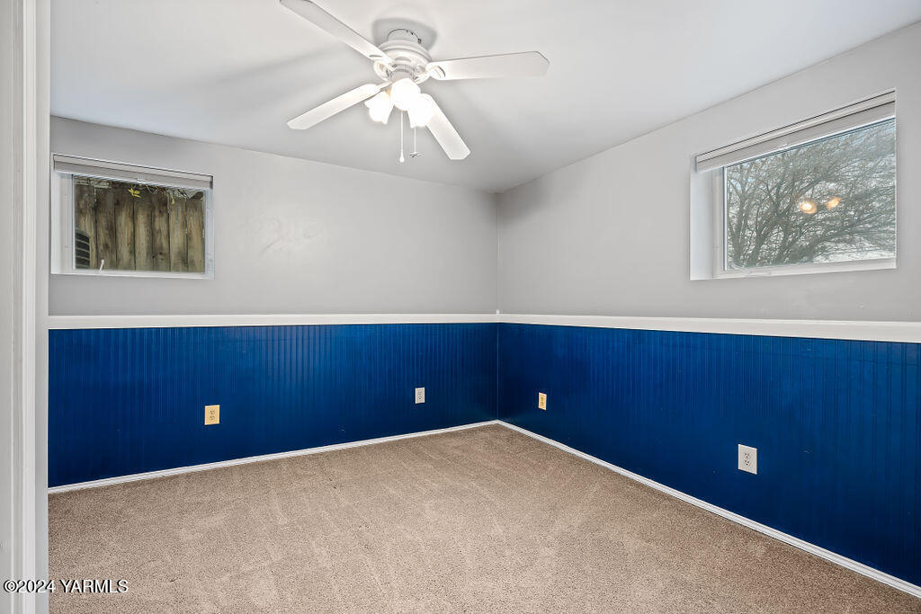 Yakima, Washington 98902, United States, 3 Bedrooms Bedrooms, ,2 BathroomsBathrooms,Residential,Active,27682