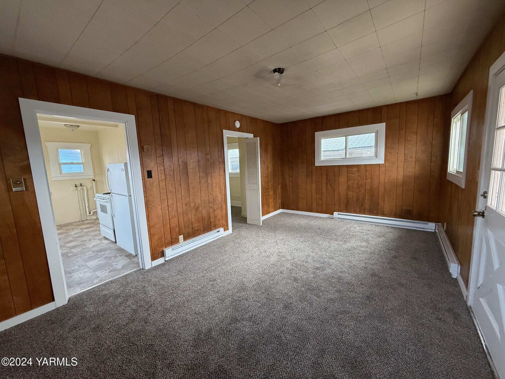 Yakima, Washington 98902, United States, 1 Bedroom Bedrooms, ,1 BathroomBathrooms,Residential,Pending,38237