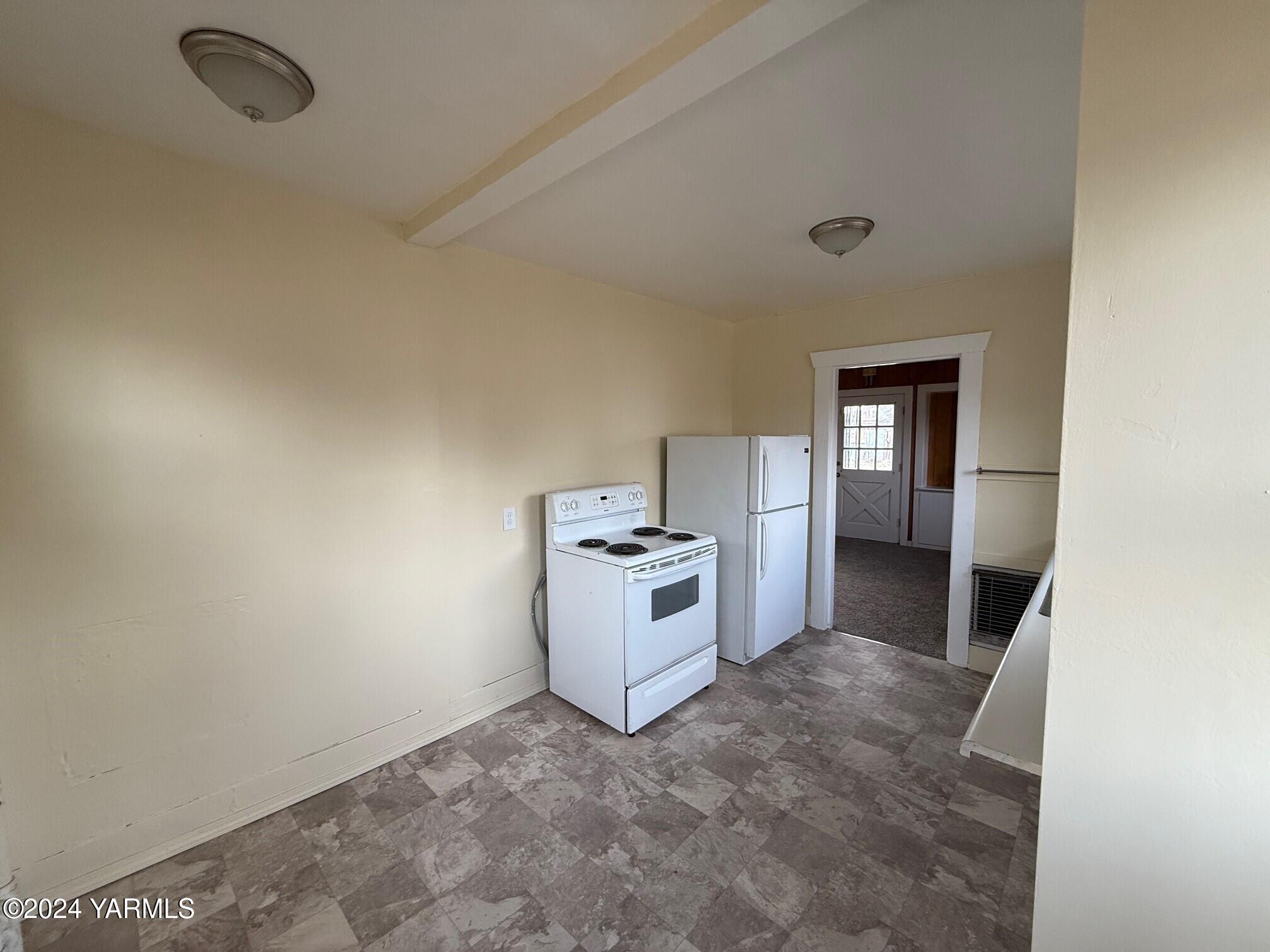 Yakima, Washington 98902, United States, 1 Bedroom Bedrooms, ,1 BathroomBathrooms,Residential,Pending,38237