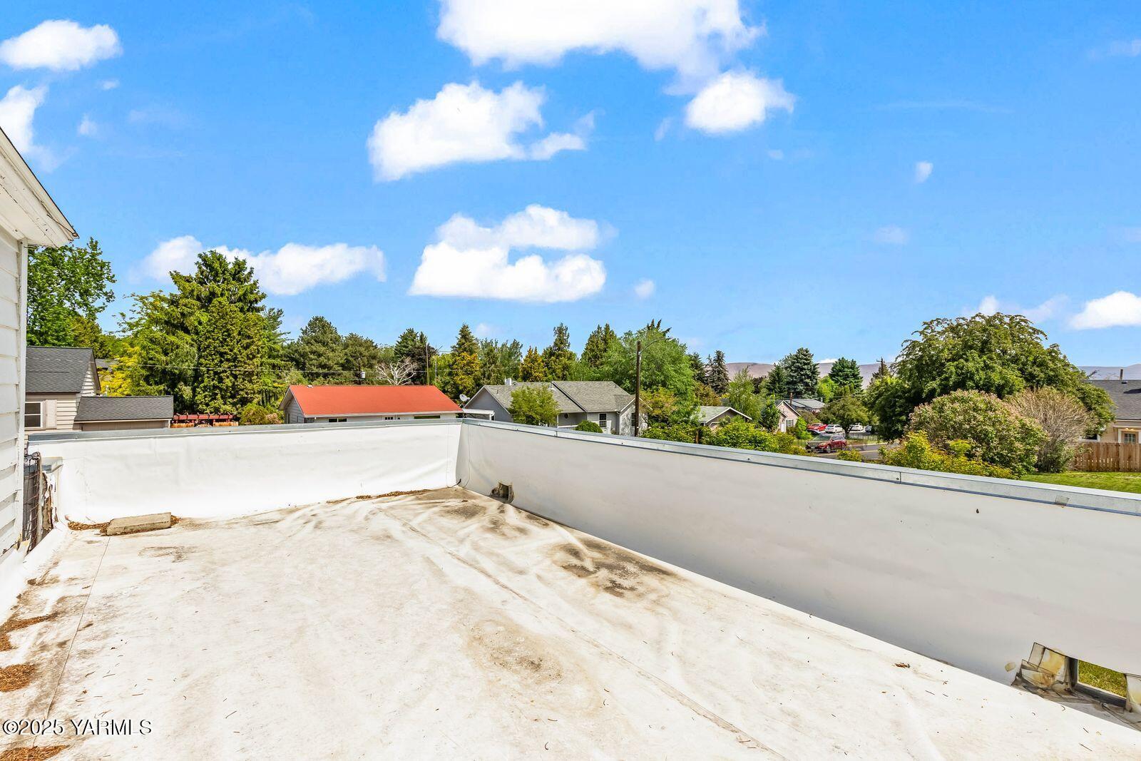 Yakima, Washington 98902, United States, 3 Bedrooms Bedrooms, ,1 BathroomBathrooms,Residential,Active,130262