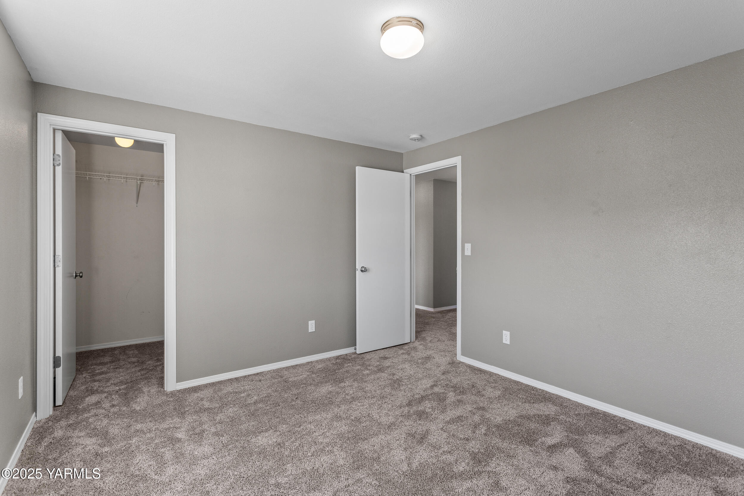 Moxee, Washington 98936, United States, 4 Bedrooms Bedrooms, ,3 BathroomsBathrooms,Residential,Active,196106