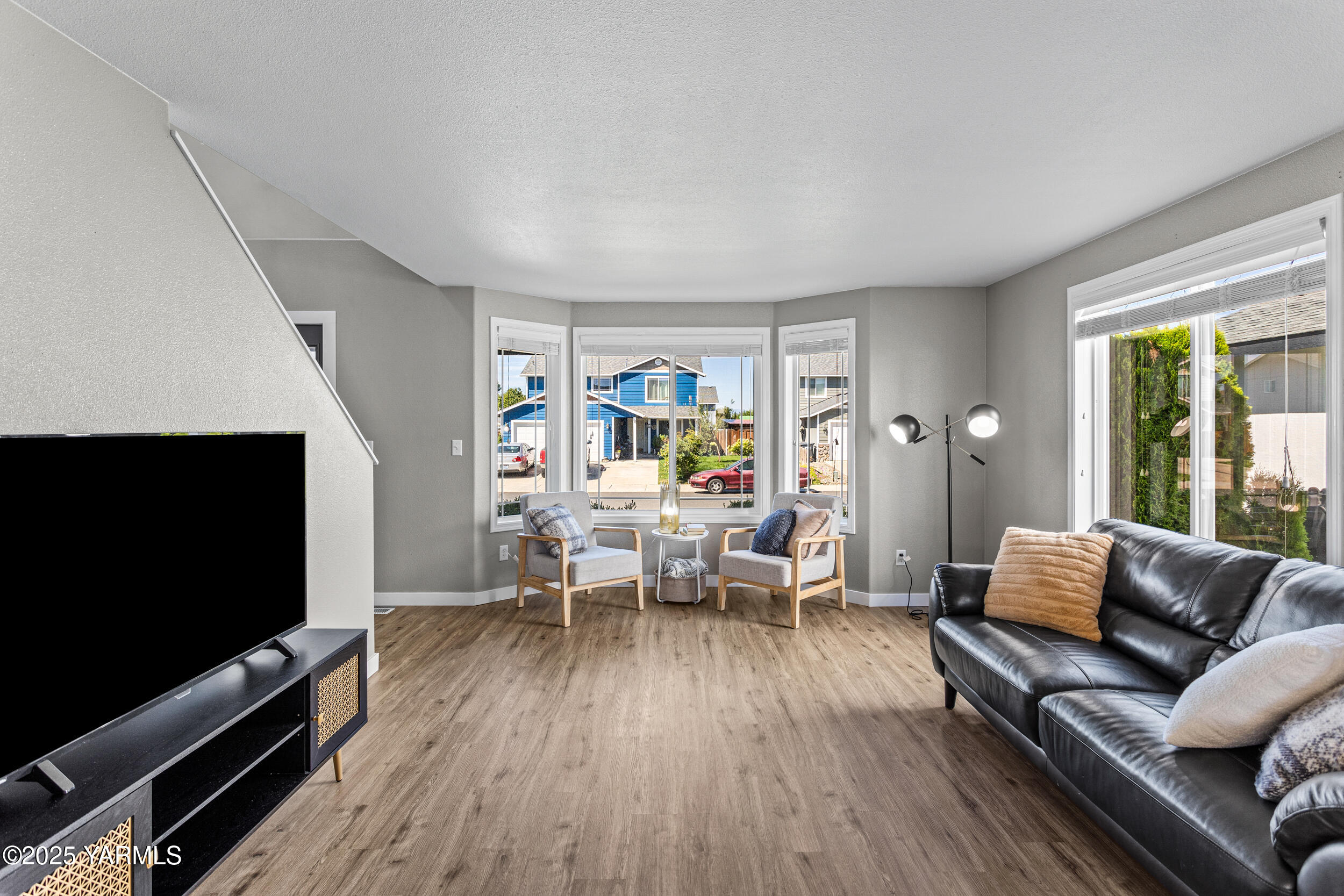 Moxee, Washington 98936, United States, 4 Bedrooms Bedrooms, ,3 BathroomsBathrooms,Residential,Active,196106