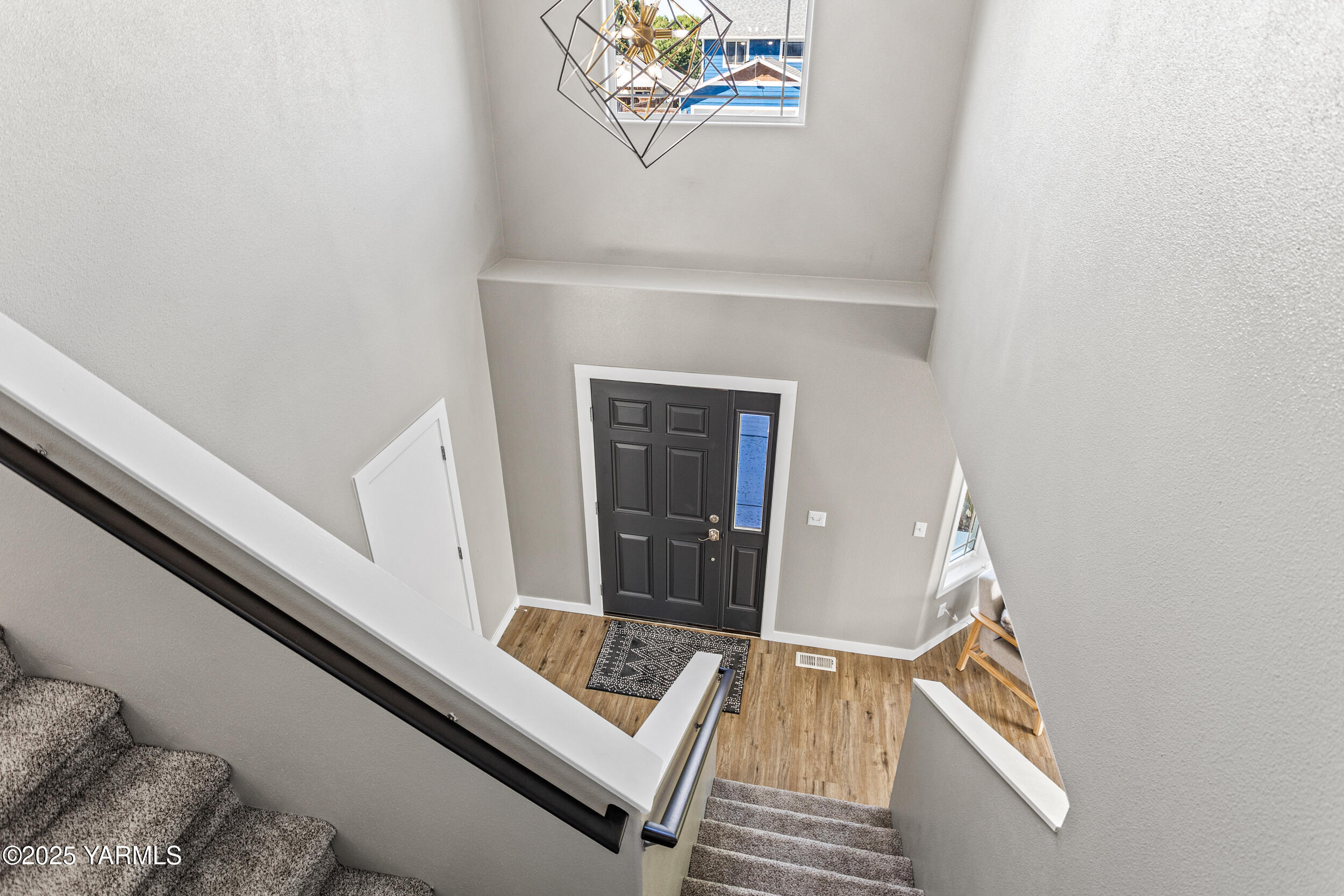 Moxee, Washington 98936, United States, 4 Bedrooms Bedrooms, ,3 BathroomsBathrooms,Residential,Active,196106