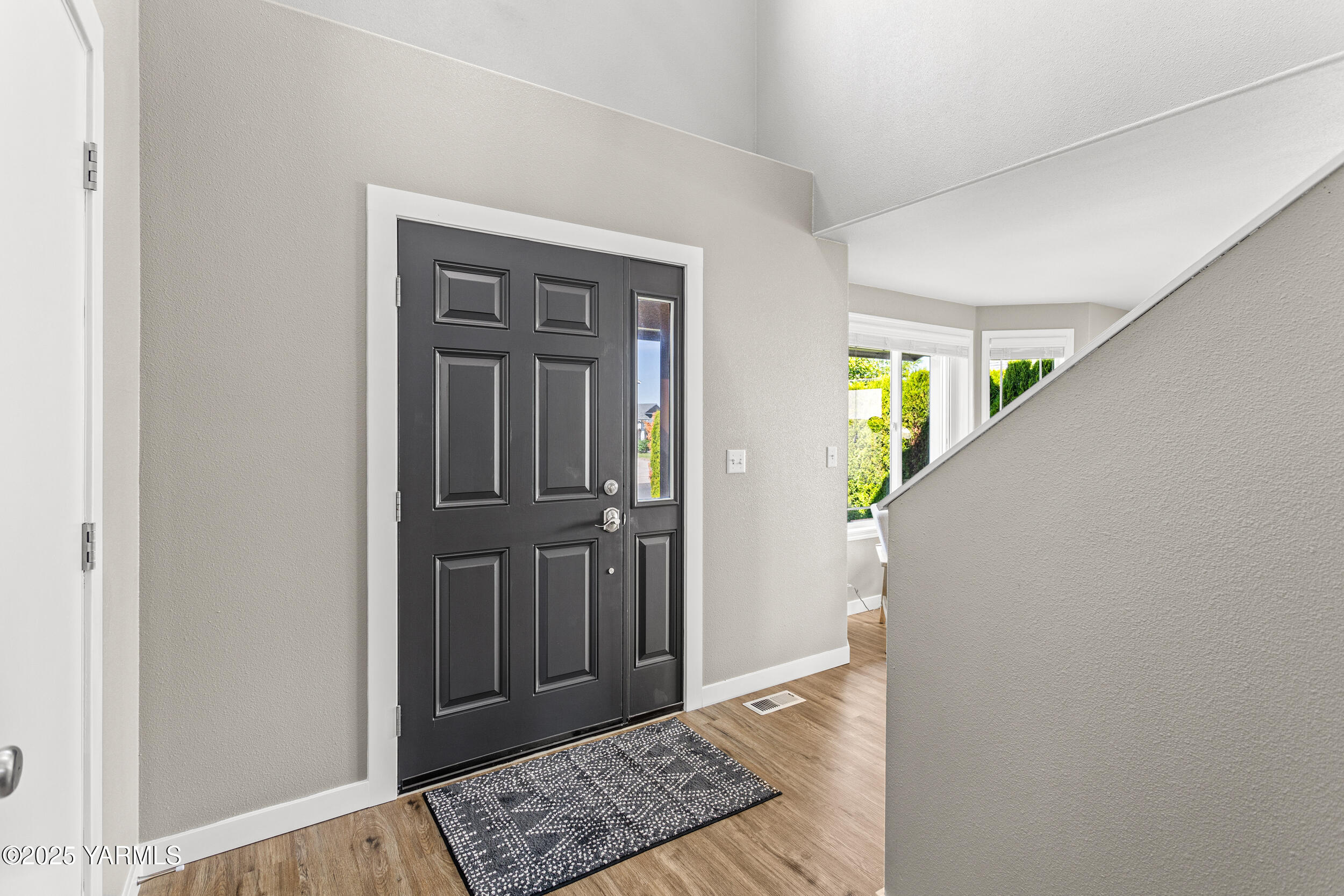 Moxee, Washington 98936, United States, 4 Bedrooms Bedrooms, ,3 BathroomsBathrooms,Residential,Active,196106