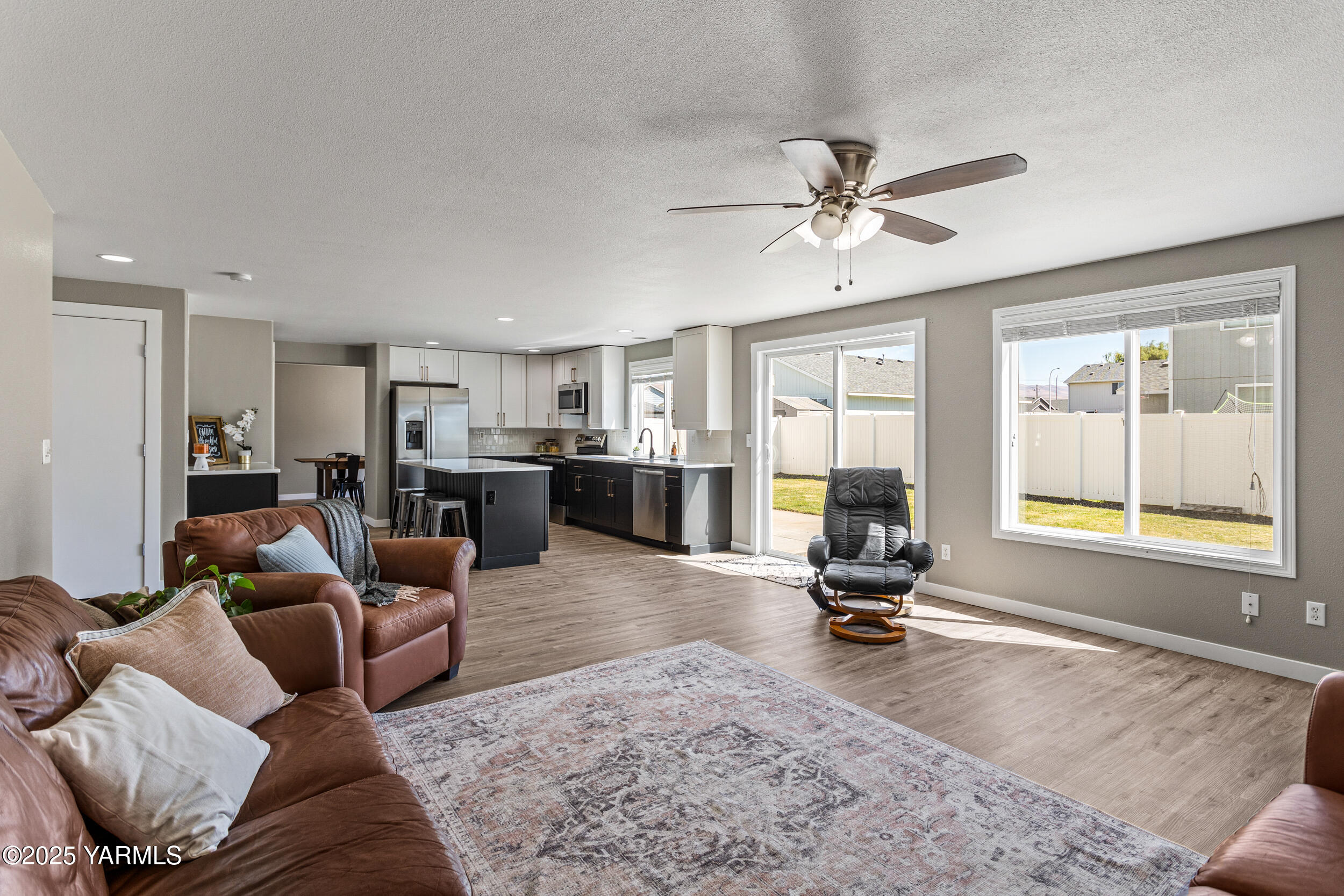 Moxee, Washington 98936, United States, 4 Bedrooms Bedrooms, ,3 BathroomsBathrooms,Residential,Active,196106