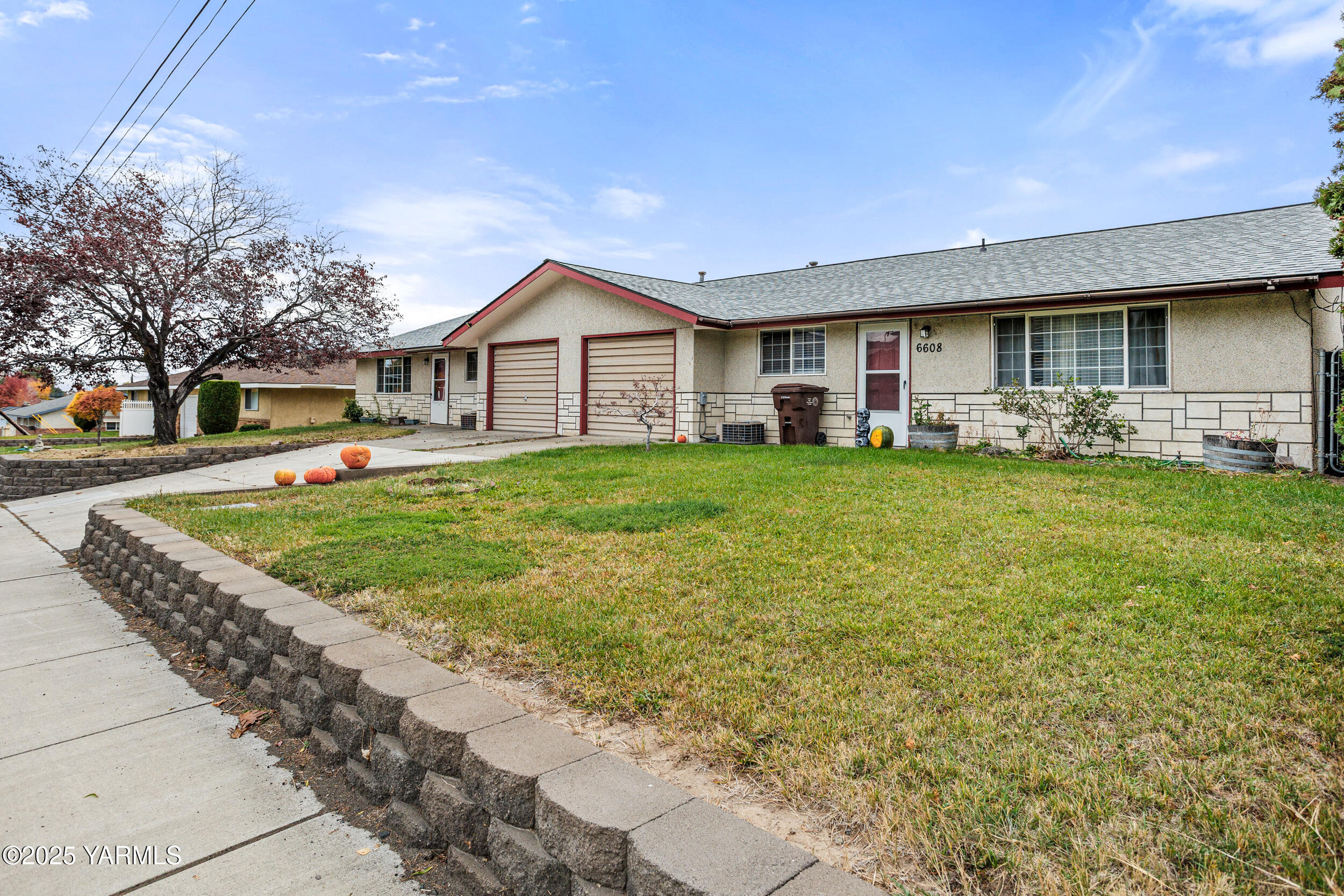 Yakima, Washington 98908, United States, ,Residential,Pending,235477