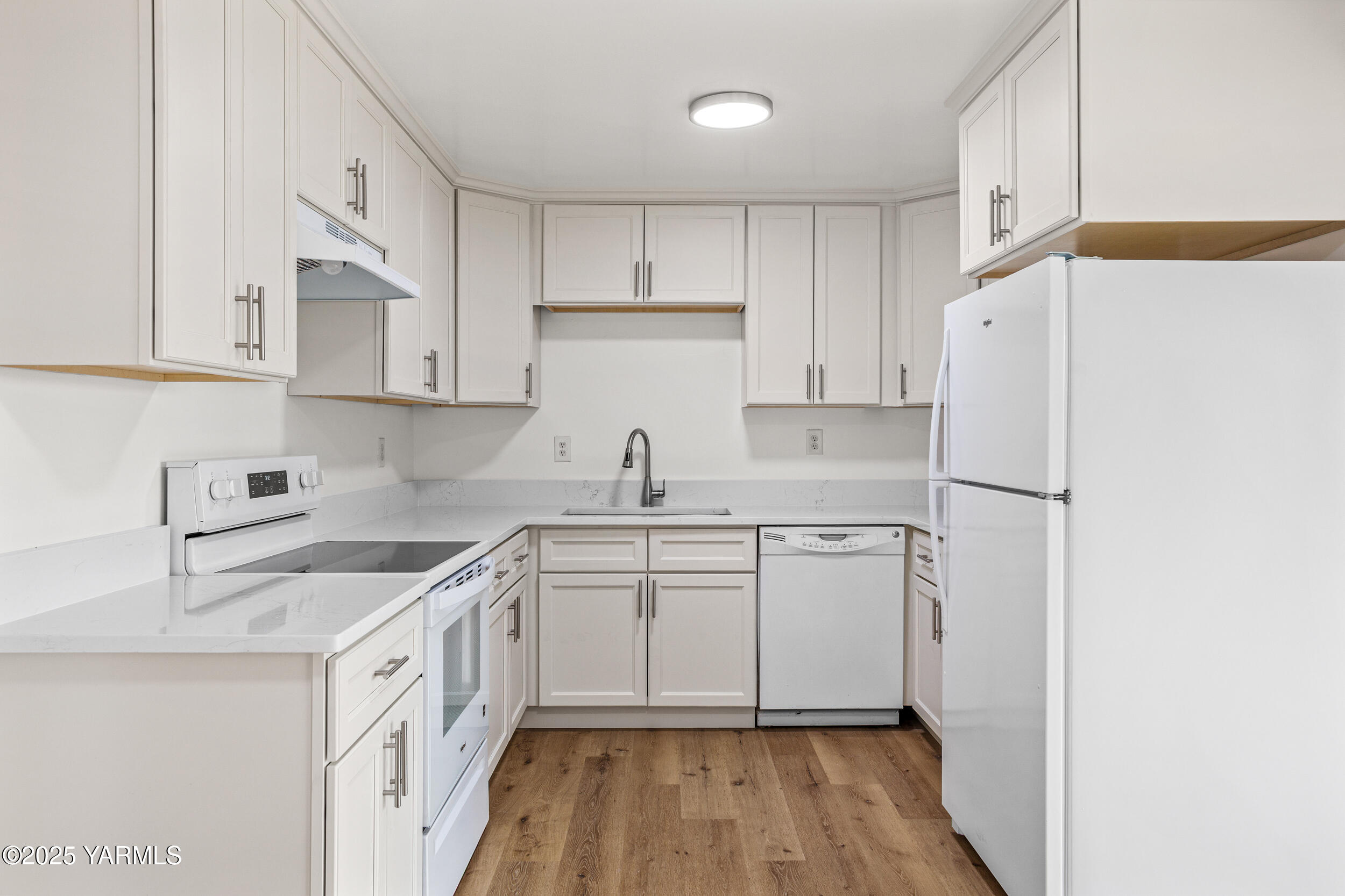 Yakima, Washington 98908, United States, ,Residential,Pending,235477