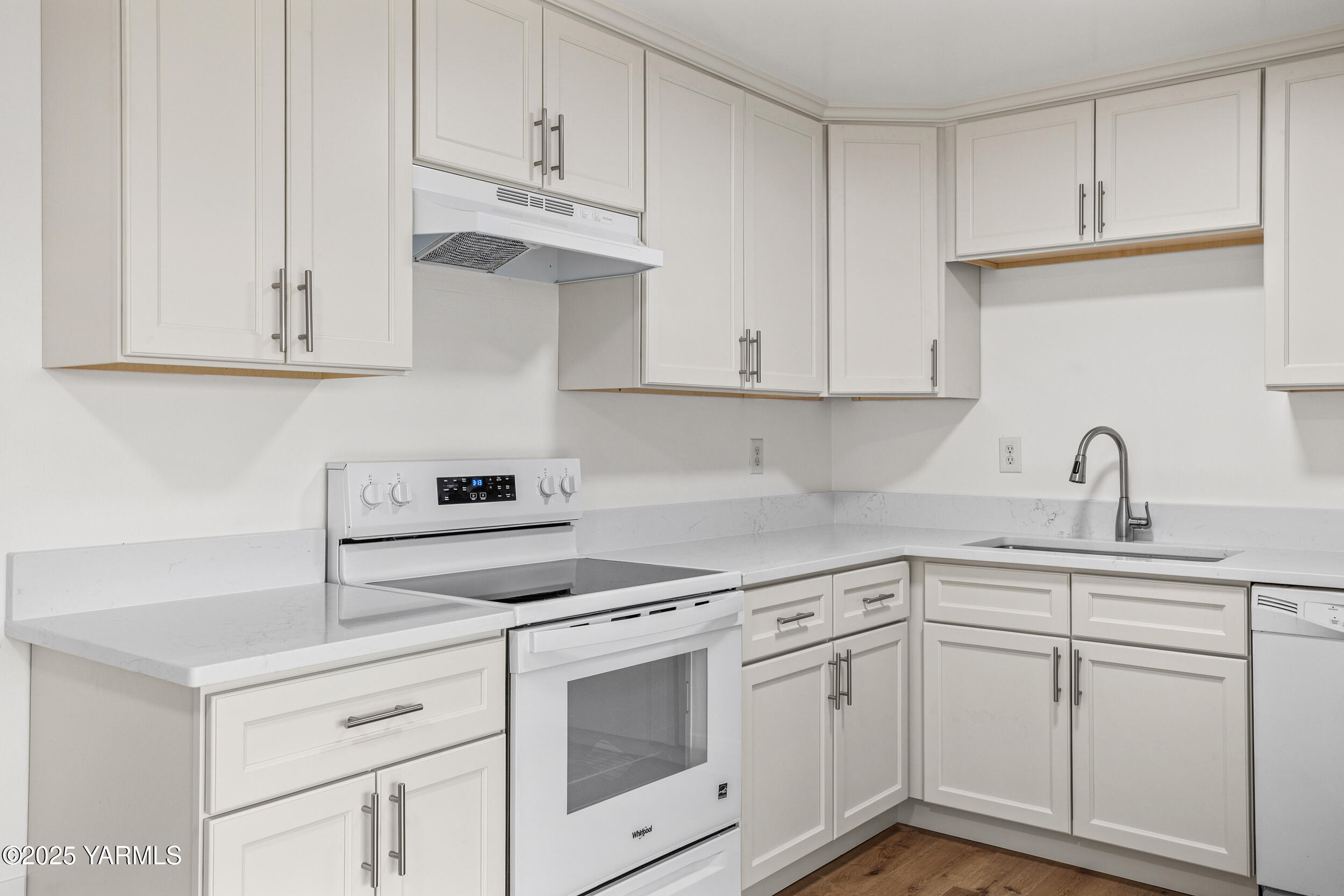 Yakima, Washington 98908, United States, ,Residential,Pending,235477