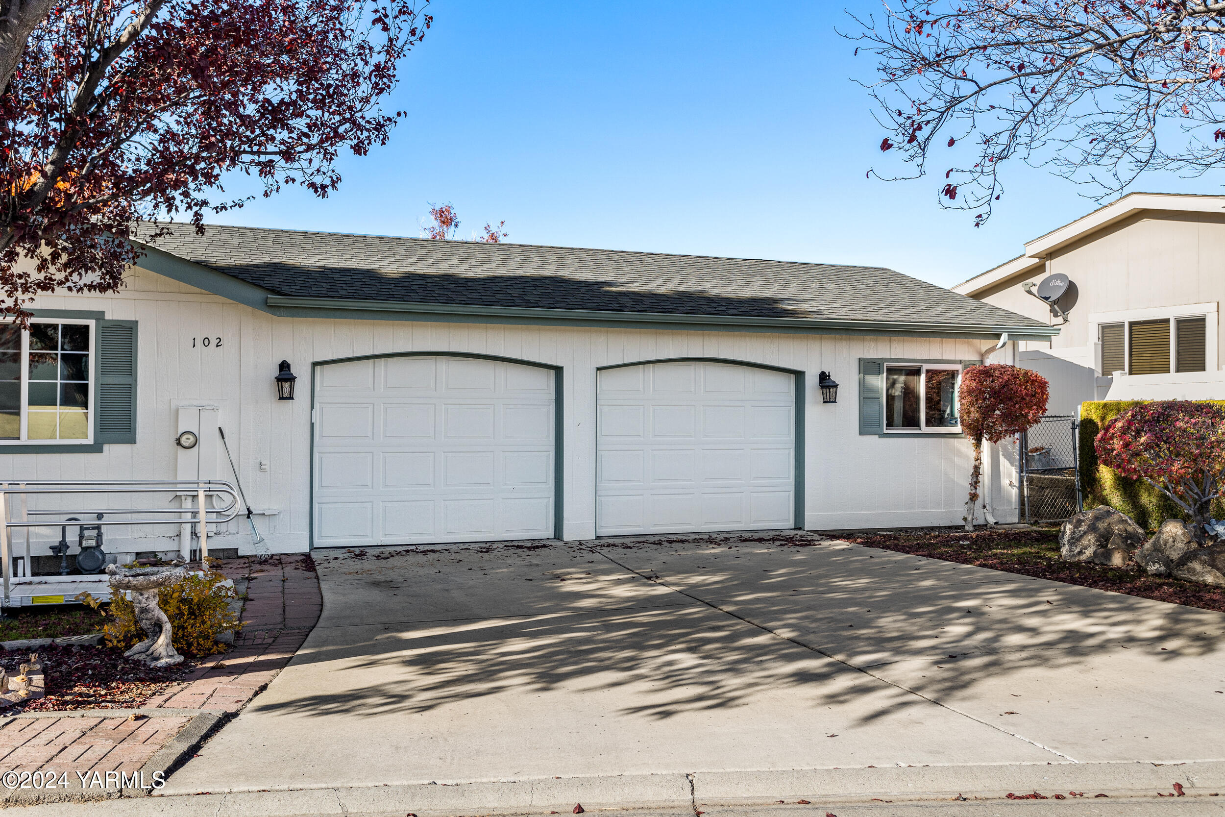 Yakima, Washington 98901, United States, 3 Bedrooms Bedrooms, ,2 BathroomsBathrooms,Residential,Active,31993