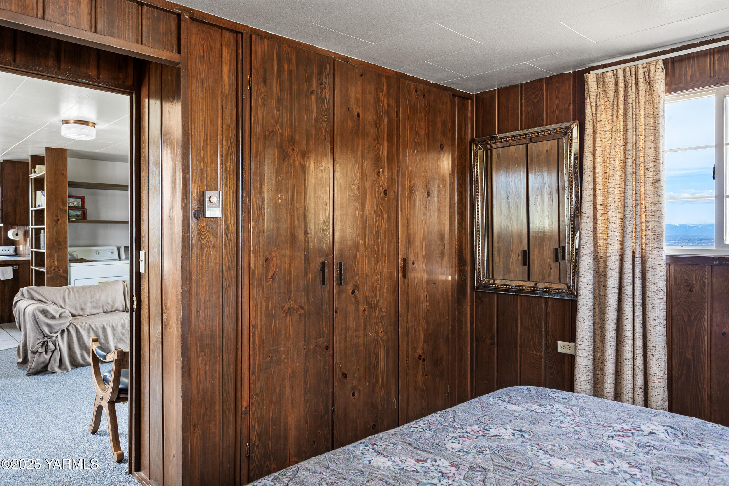 Yakima, Washington 98901, United States, 1 Bedroom Bedrooms, ,1 BathroomBathrooms,Residential,Pending,102247