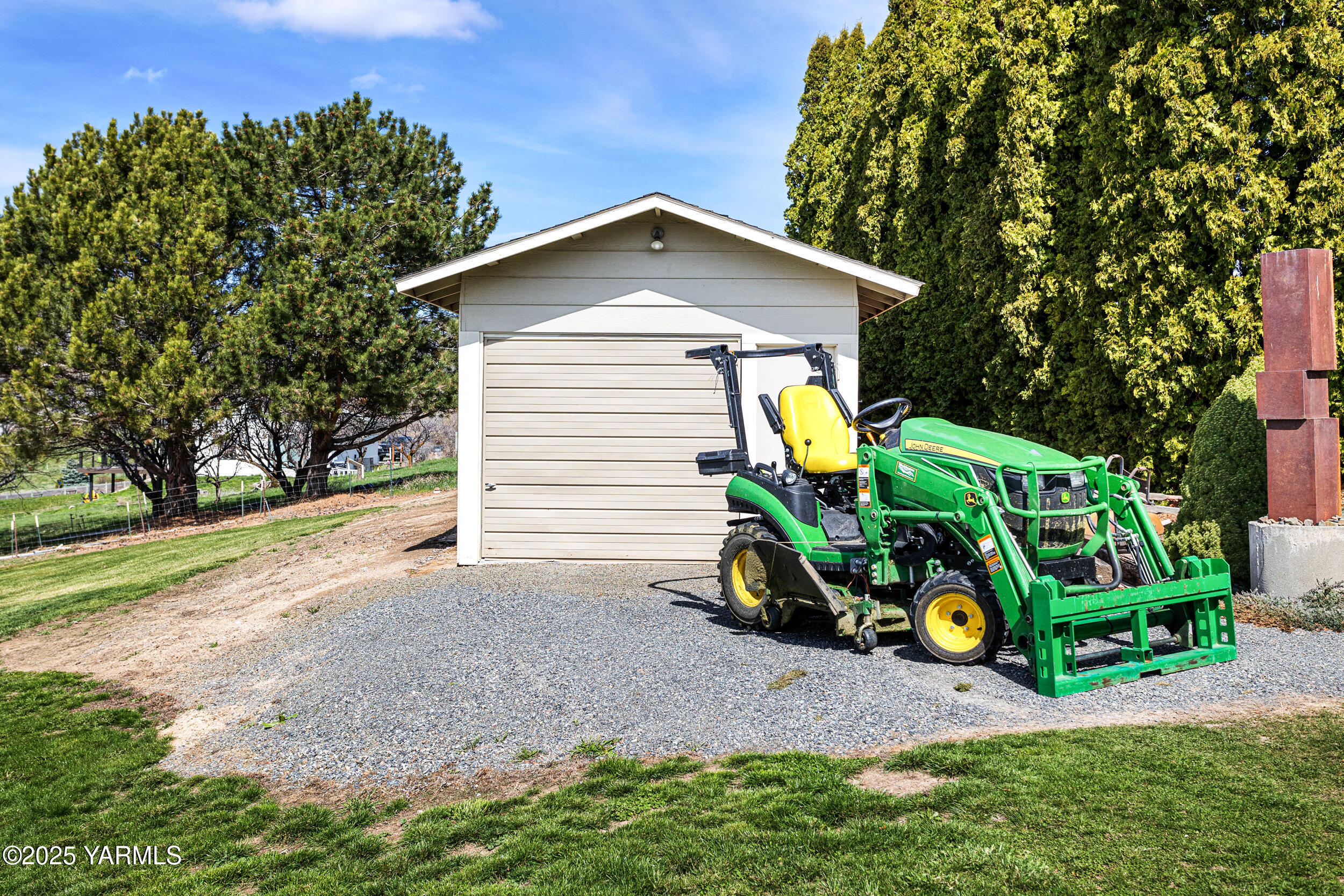 Yakima, Washington 98901, United States, 1 Bedroom Bedrooms, ,1 BathroomBathrooms,Residential,Pending,102247