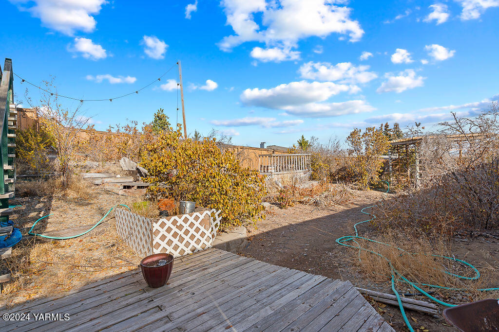 Selah, Washington 98942, United States, 5 Bedrooms Bedrooms, ,2 BathroomsBathrooms,Residential,Pending,33625