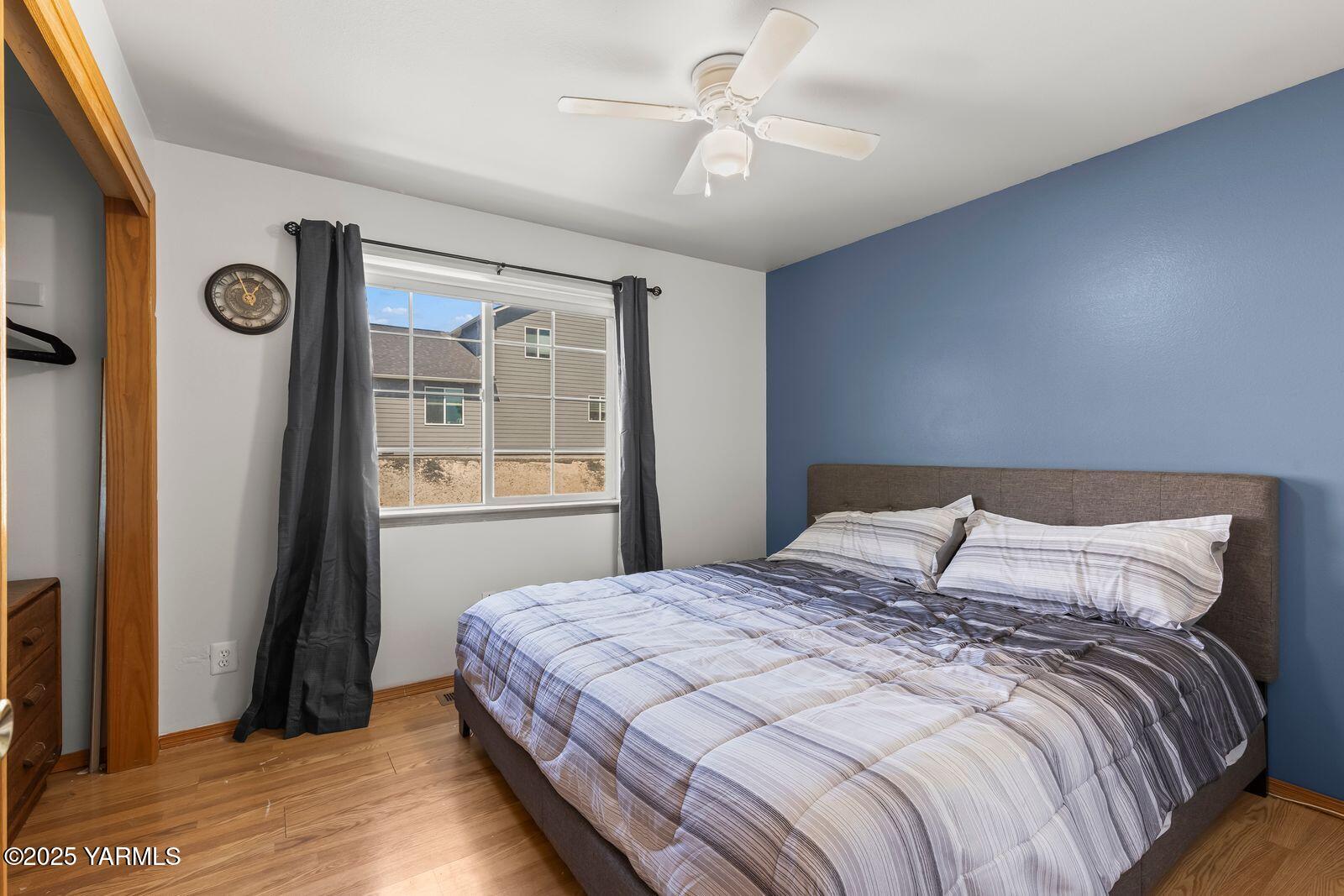 Yakima, Washington 98908, United States, 4 Bedrooms Bedrooms, ,3 BathroomsBathrooms,Residential,Active,124636