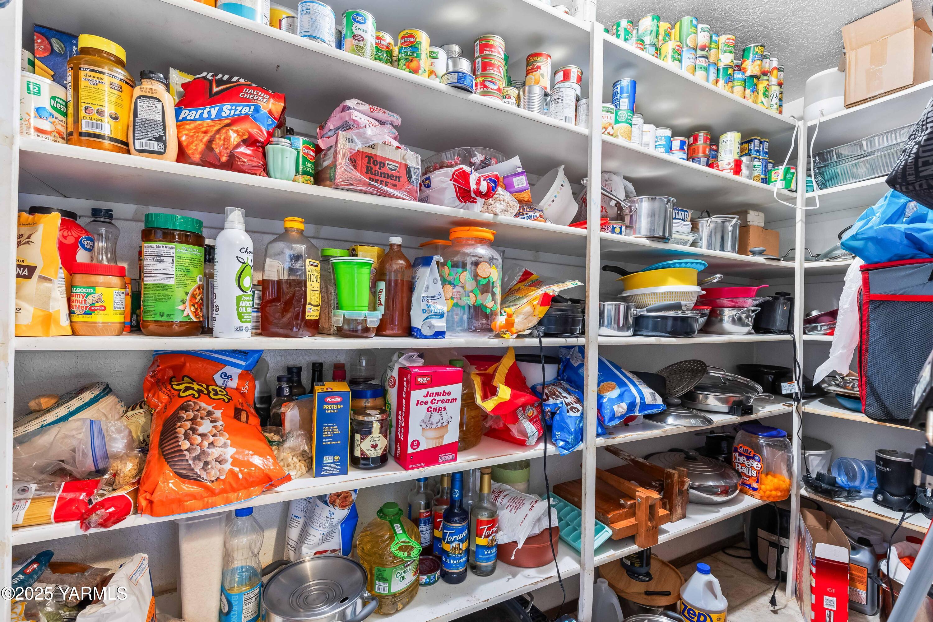 Tieton, Washington 98947, United States, 4 Bedrooms Bedrooms, ,3 BathroomsBathrooms,Residential,Active,245779