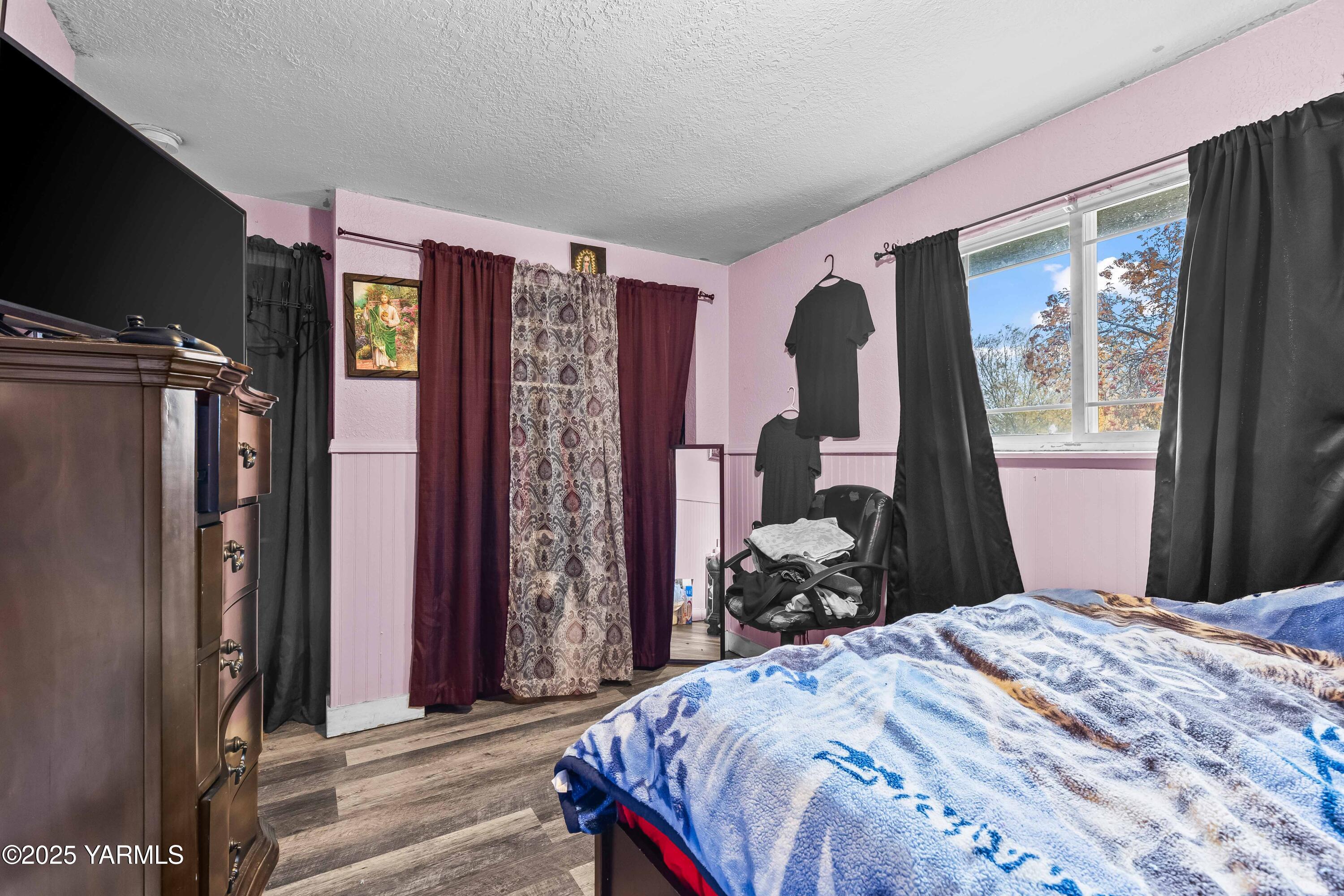 Tieton, Washington 98947, United States, 4 Bedrooms Bedrooms, ,3 BathroomsBathrooms,Residential,Active,245779