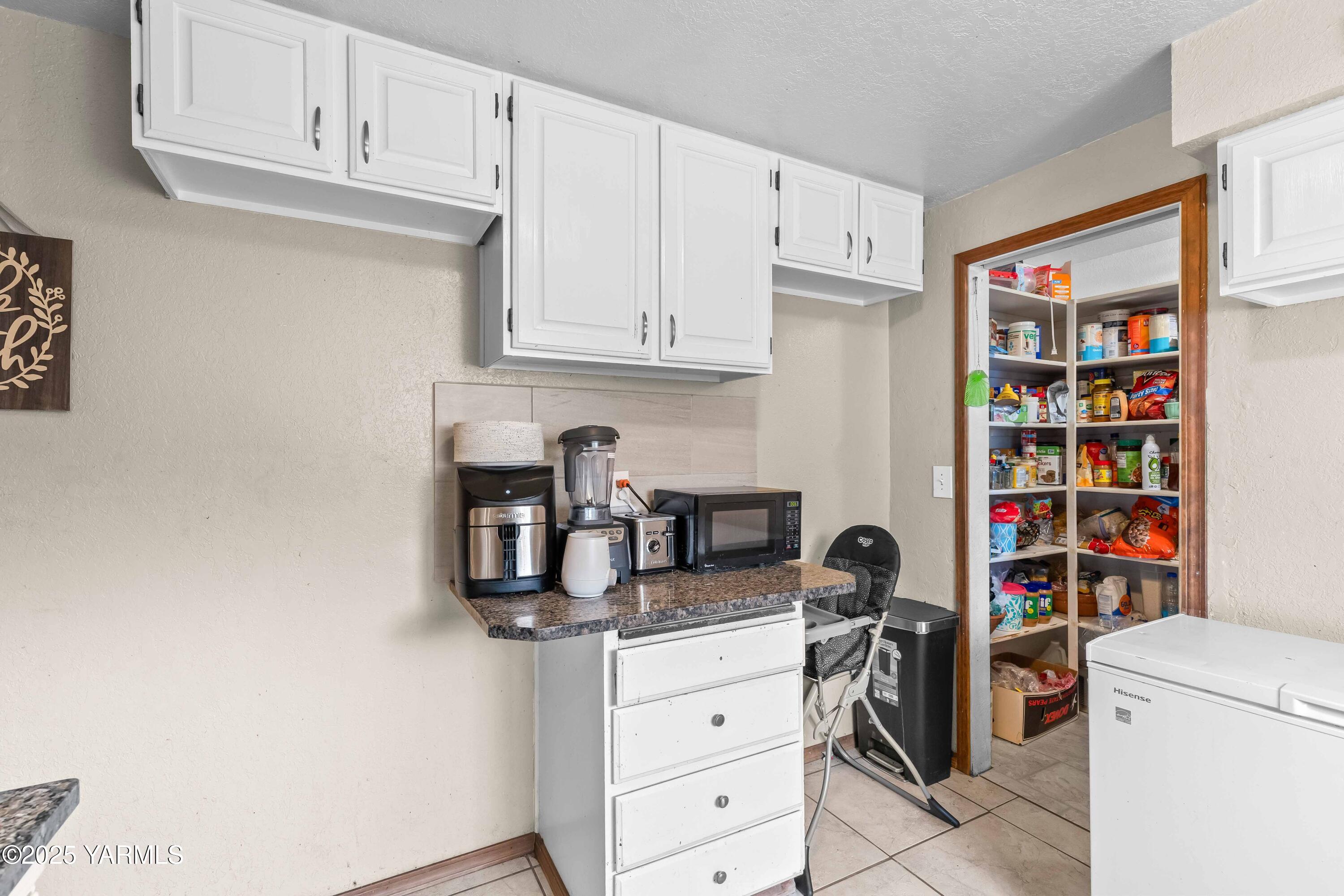 Tieton, Washington 98947, United States, 4 Bedrooms Bedrooms, ,3 BathroomsBathrooms,Residential,Active,245779