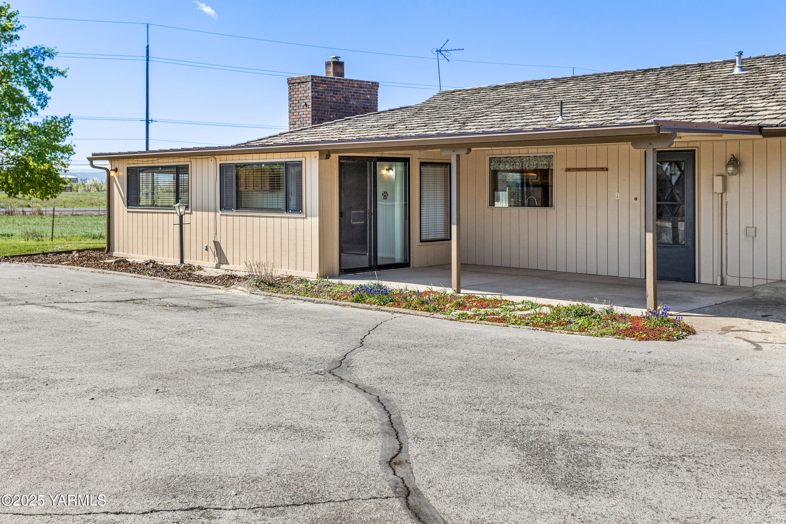 Zillah, Washington 98953, United States, 3 Bedrooms Bedrooms, ,1 BathroomBathrooms,Residential,Pending,110294