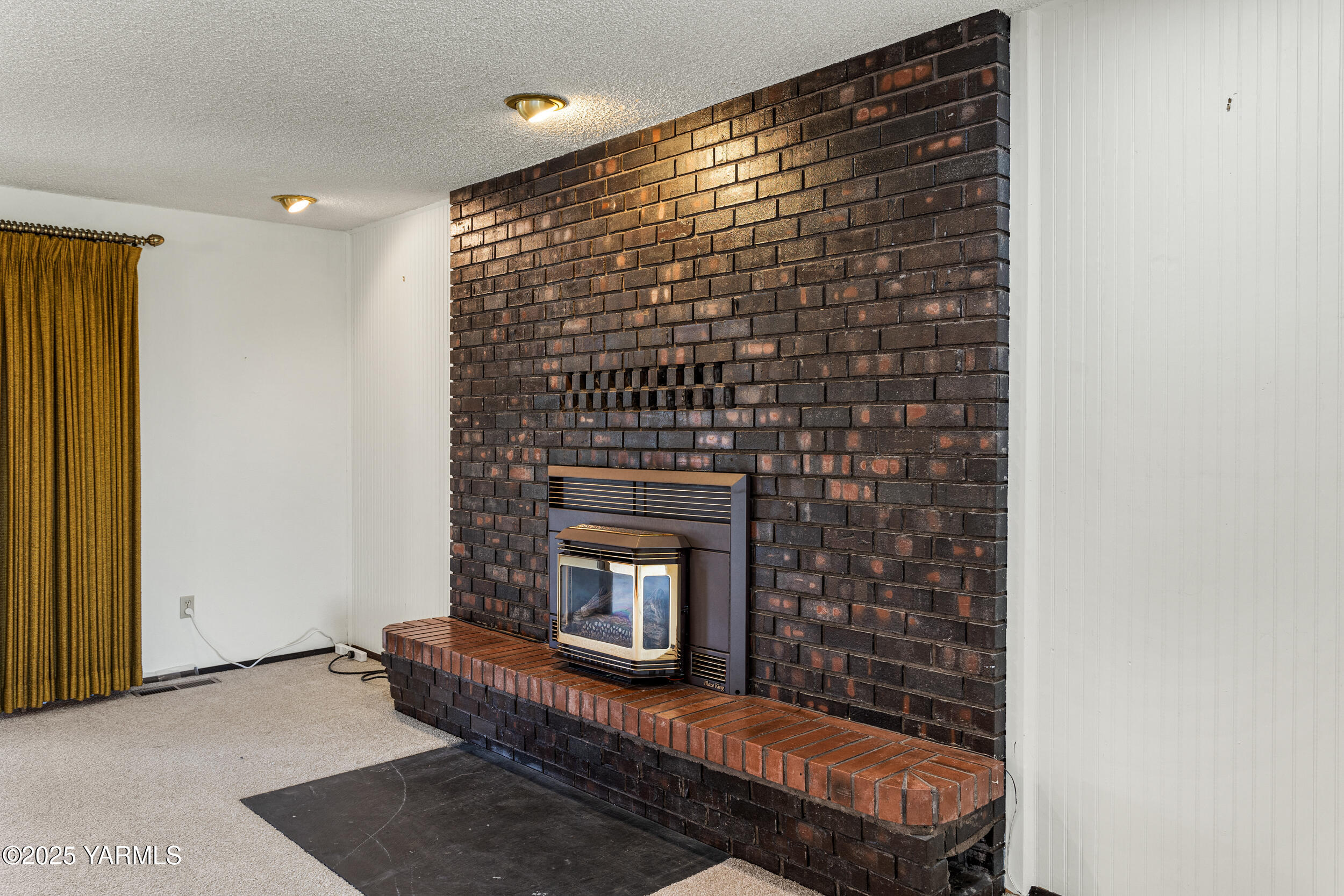 Zillah, Washington 98953, United States, 3 Bedrooms Bedrooms, ,1 BathroomBathrooms,Residential,Pending,110294