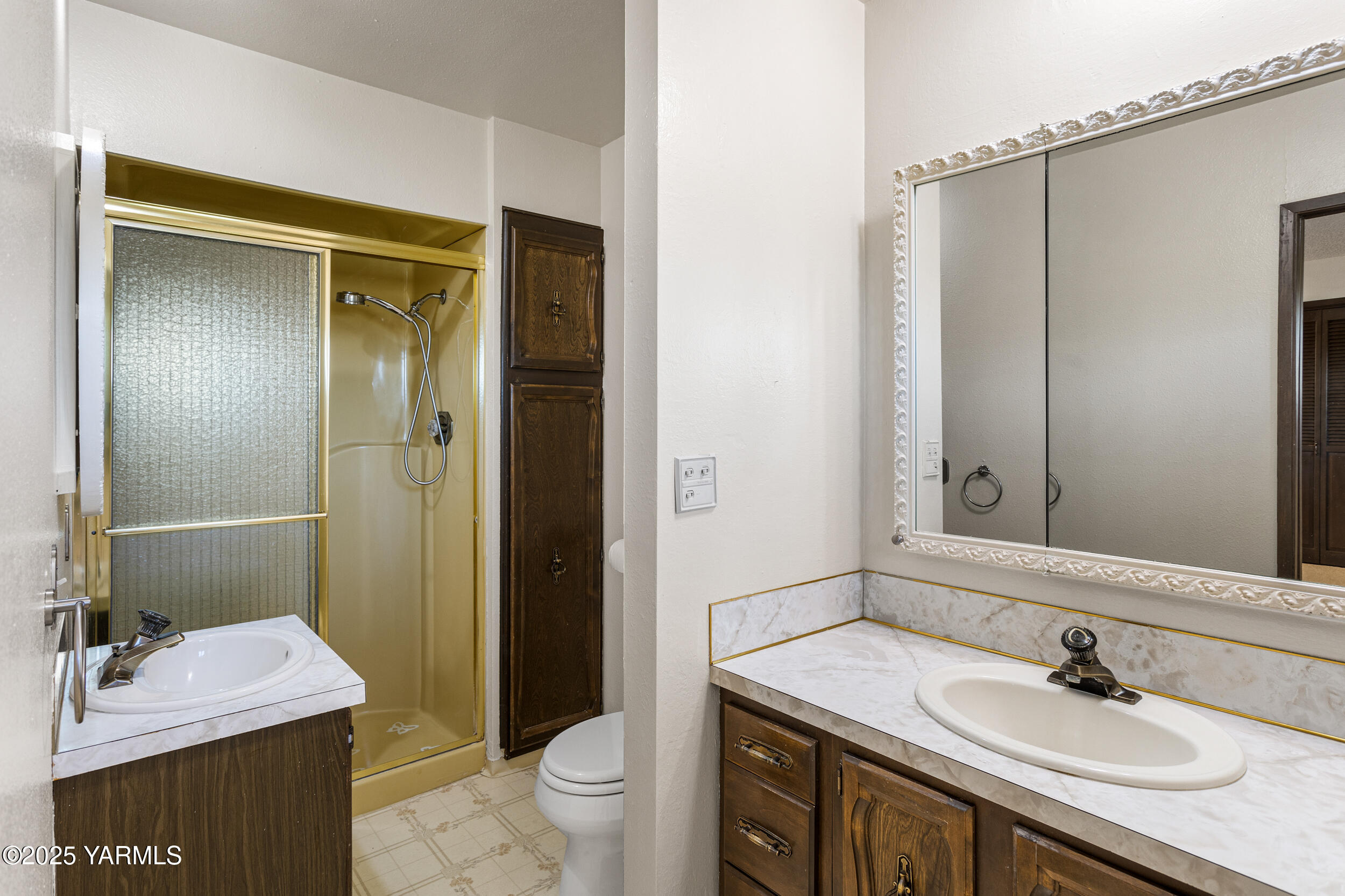 Zillah, Washington 98953, United States, 3 Bedrooms Bedrooms, ,1 BathroomBathrooms,Residential,Pending,110294