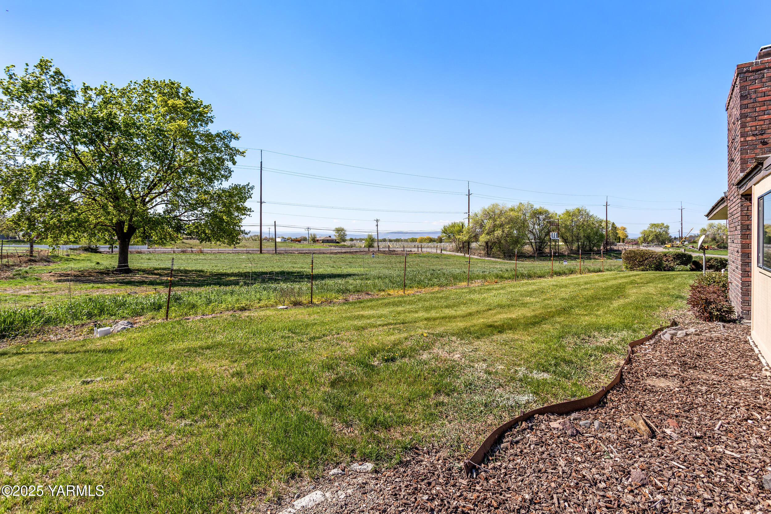 Zillah, Washington 98953, United States, 3 Bedrooms Bedrooms, ,1 BathroomBathrooms,Residential,Pending,110294