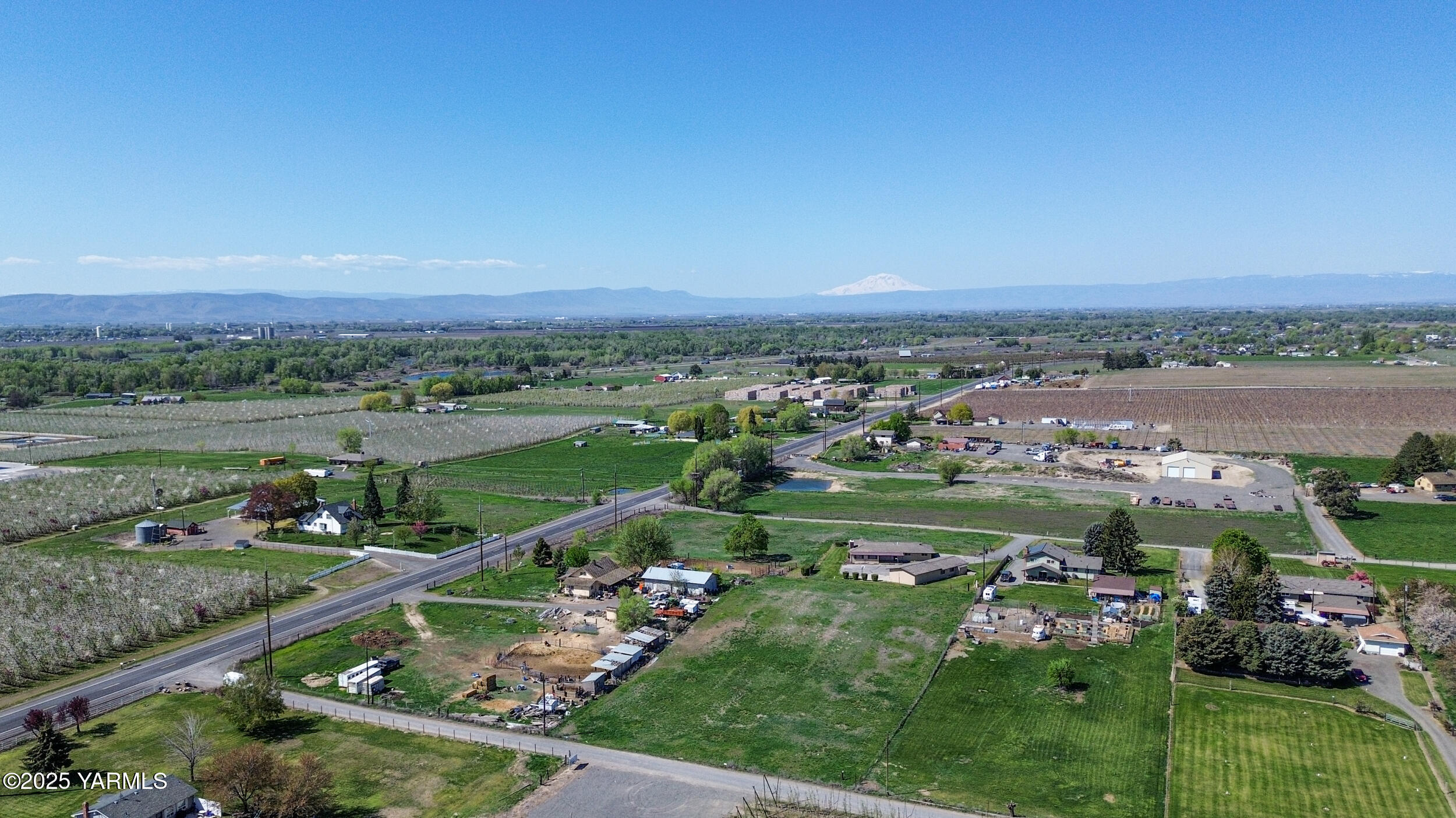 Zillah, Washington 98953, United States, 3 Bedrooms Bedrooms, ,1 BathroomBathrooms,Residential,Pending,110294