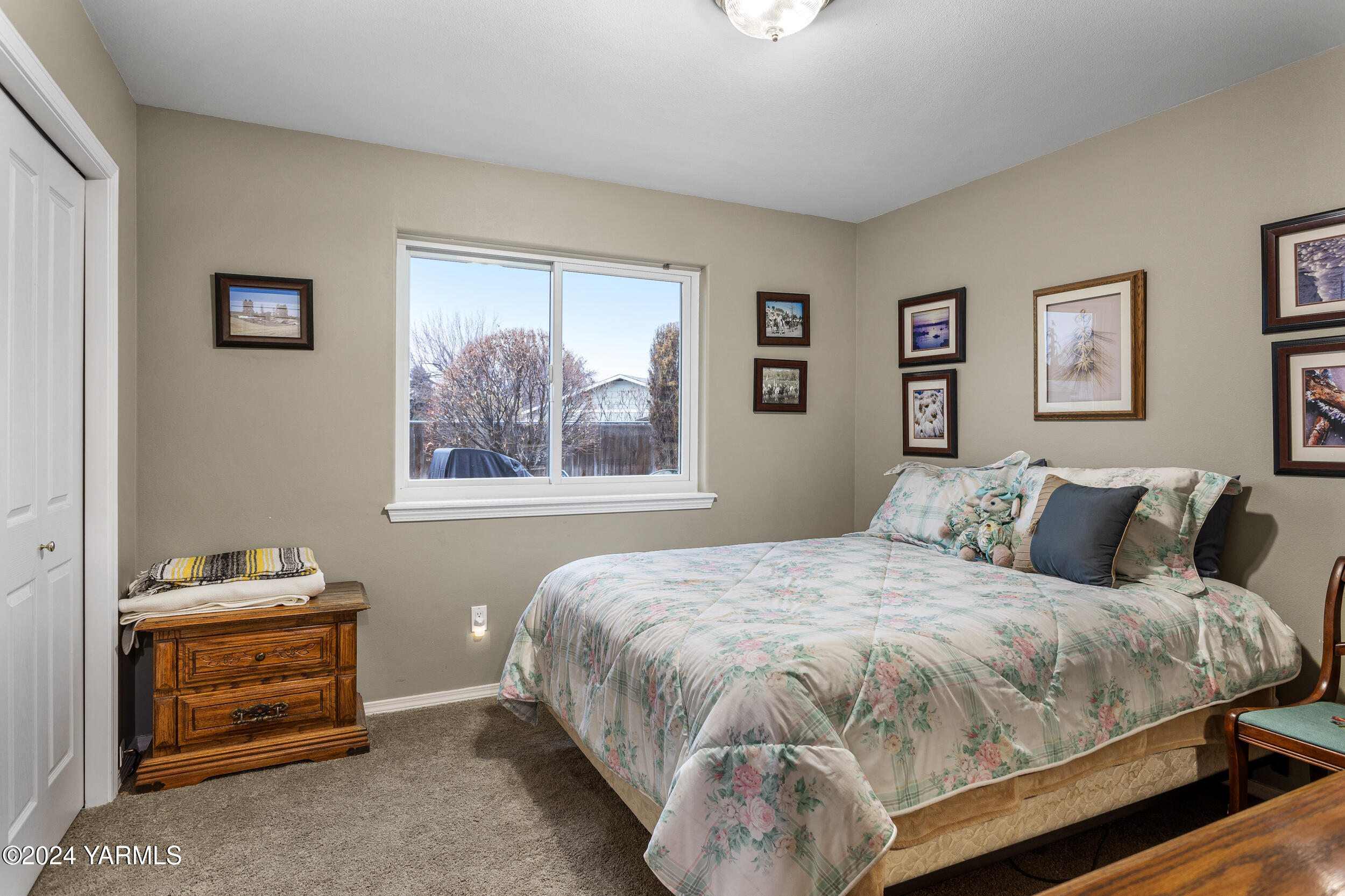 Yakima, Washington 98908, United States, 2 Bedrooms Bedrooms, ,2 BathroomsBathrooms,Residential,Pending,27407