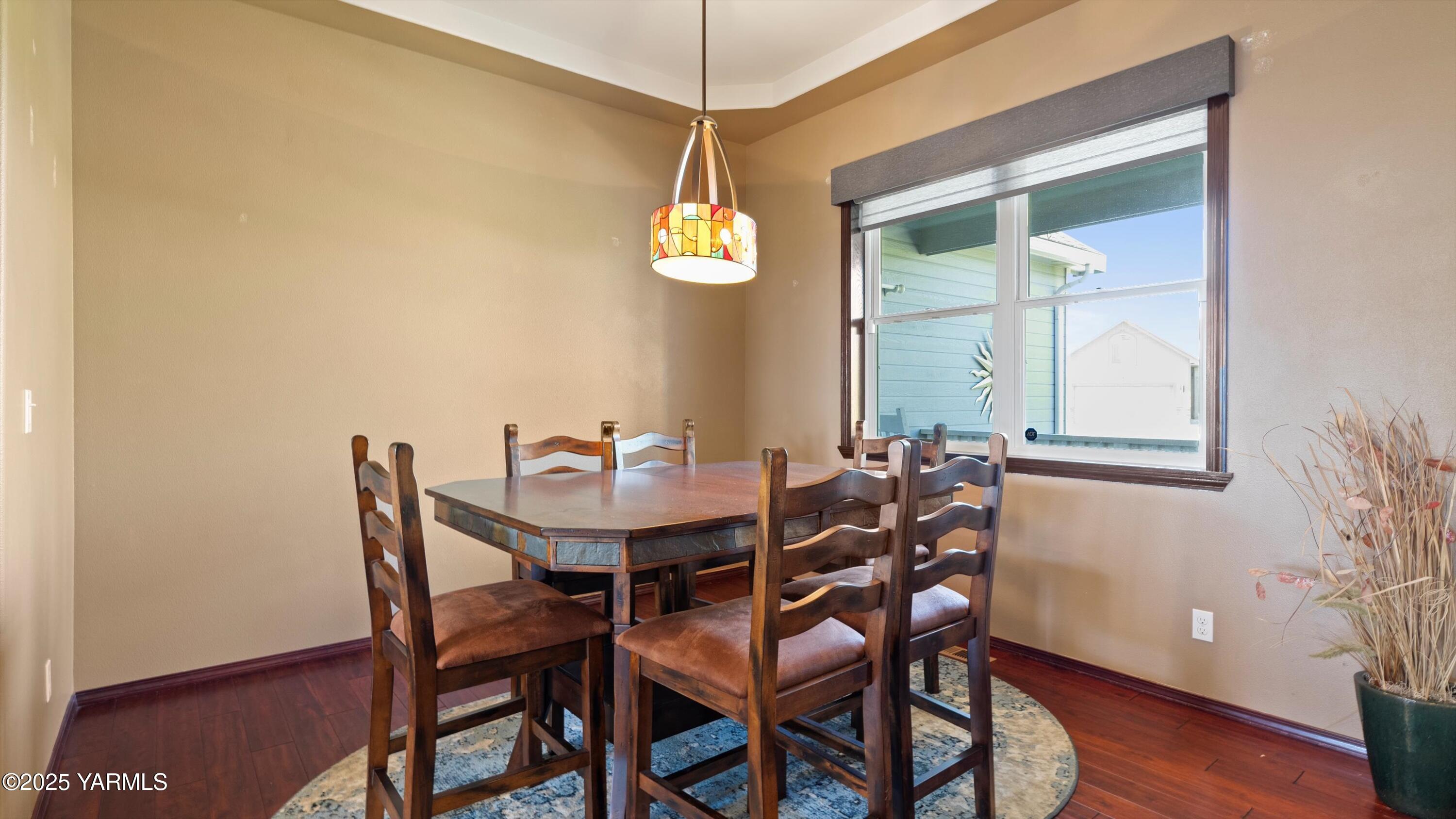 Kennewick, Washington 99337, United States, 4 Bedrooms Bedrooms, ,3 BathroomsBathrooms,Residential,Active,116378