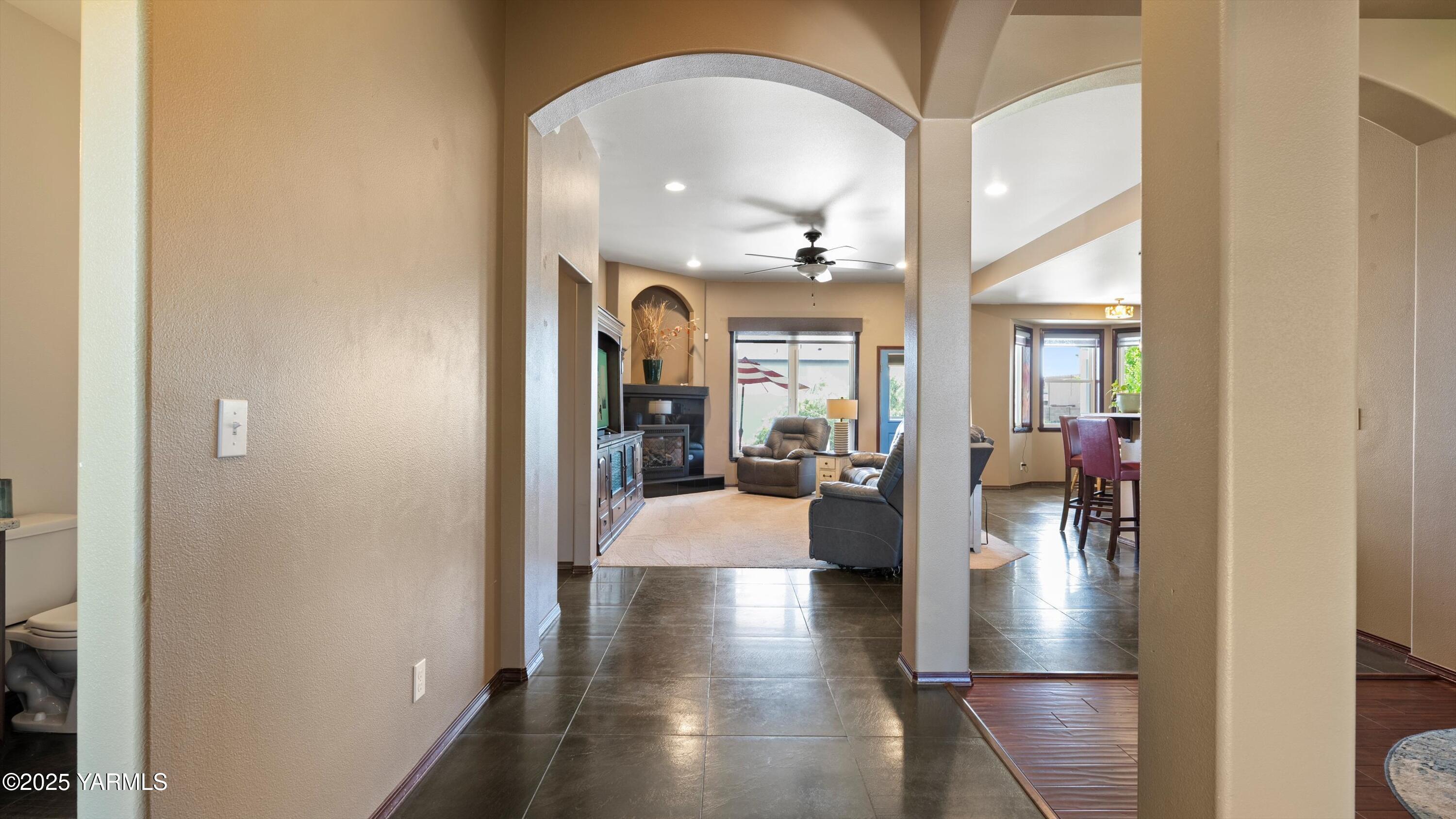 Kennewick, Washington 99337, United States, 4 Bedrooms Bedrooms, ,3 BathroomsBathrooms,Residential,Active,116378