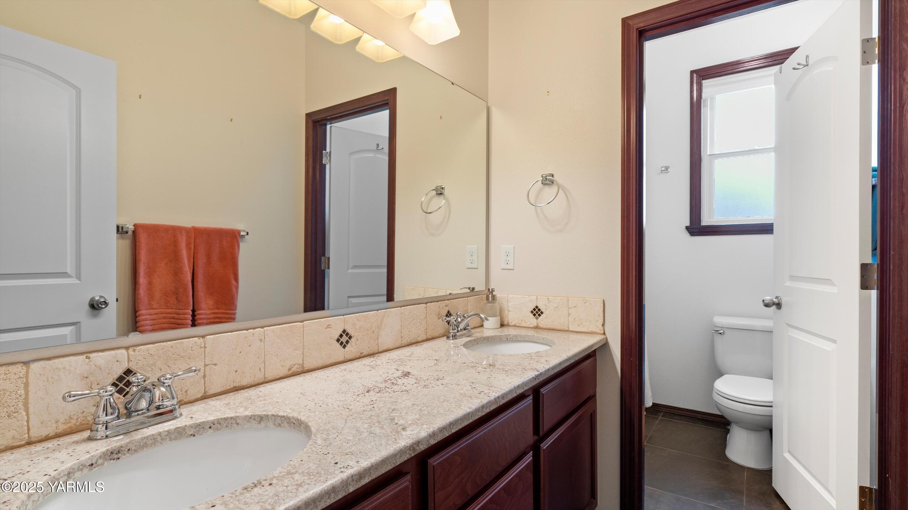 Kennewick, Washington 99337, United States, 4 Bedrooms Bedrooms, ,3 BathroomsBathrooms,Residential,Active,116378