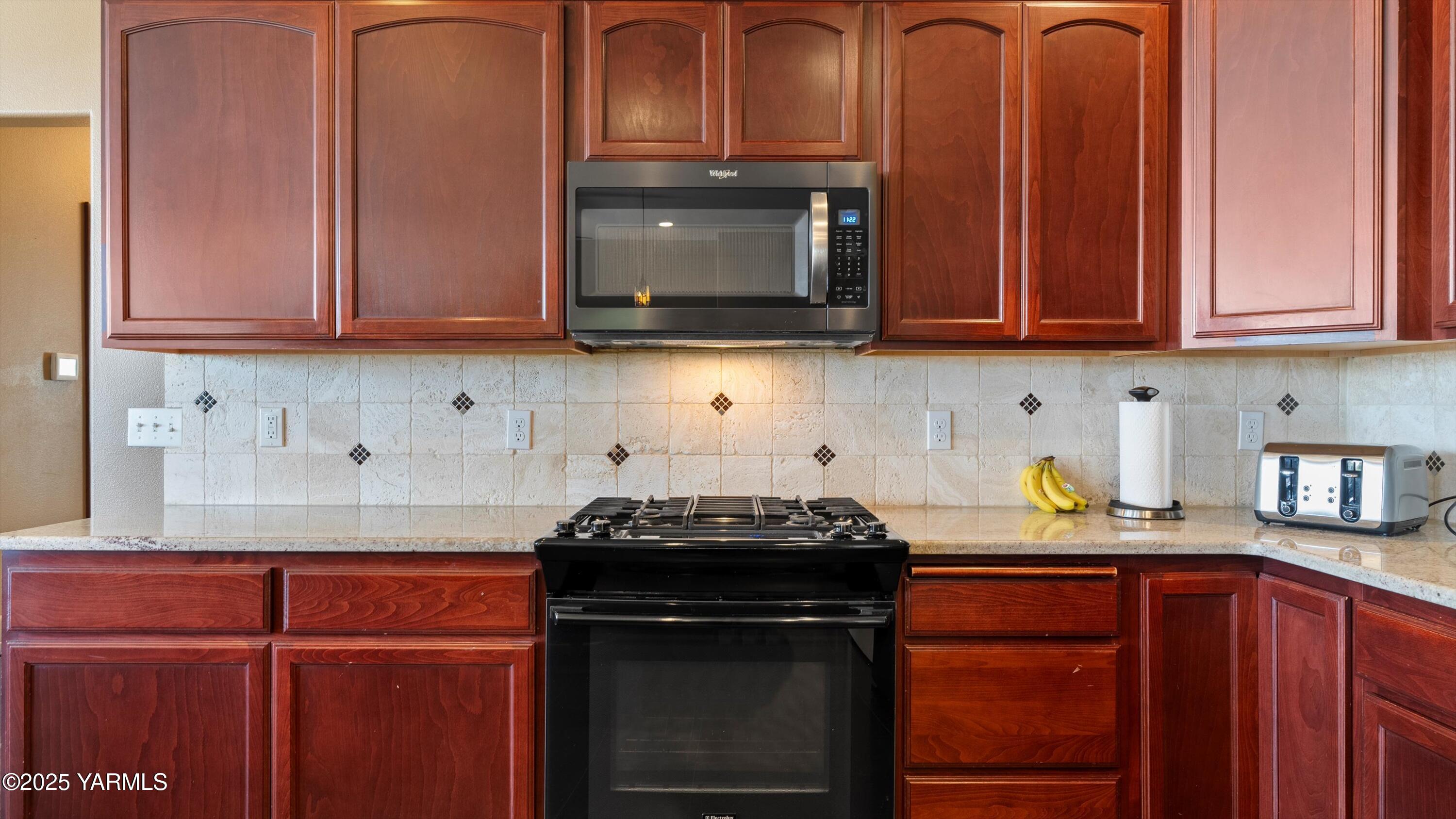 Kennewick, Washington 99337, United States, 4 Bedrooms Bedrooms, ,3 BathroomsBathrooms,Residential,Active,116378