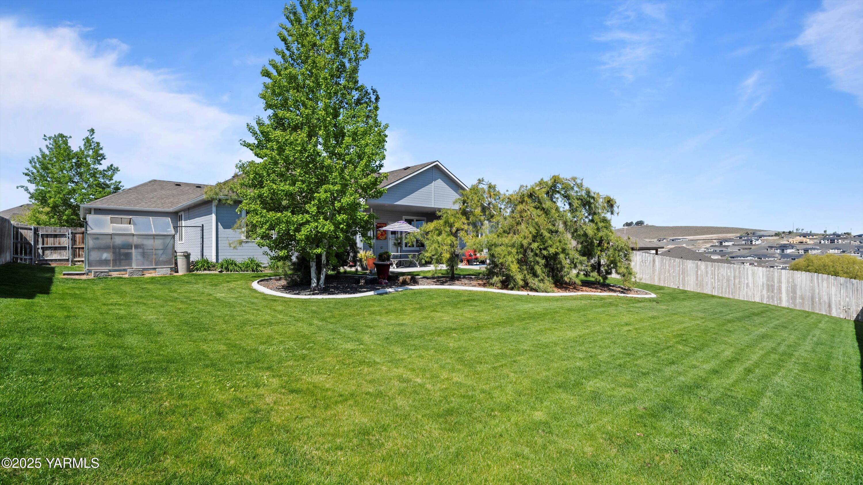 Kennewick, Washington 99337, United States, 4 Bedrooms Bedrooms, ,3 BathroomsBathrooms,Residential,Active,116378