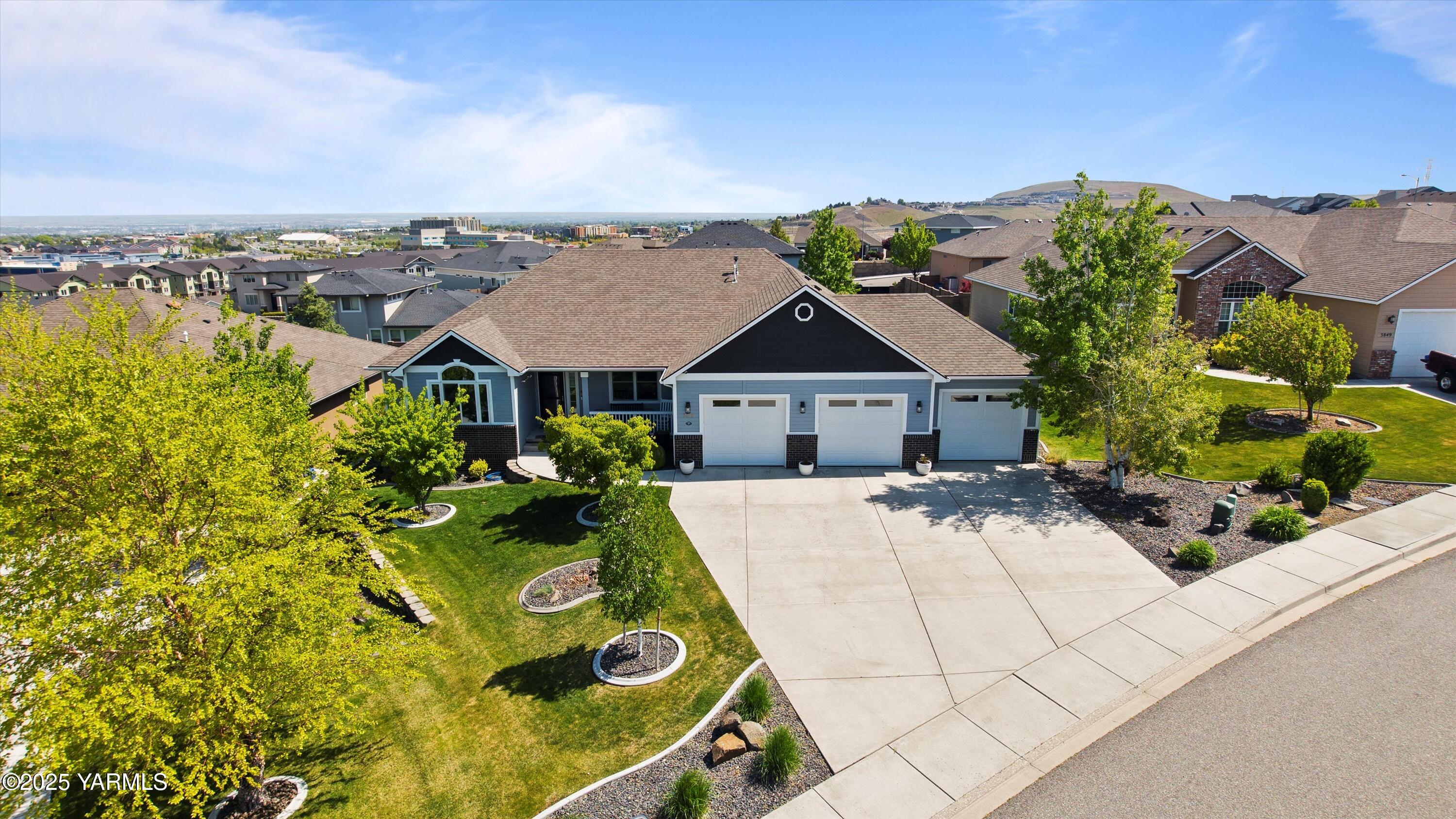 Kennewick, Washington 99337, United States, 4 Bedrooms Bedrooms, ,3 BathroomsBathrooms,Residential,Active,116378