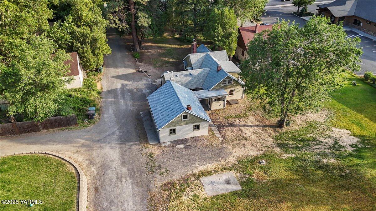 Yakima, Washington 98902, United States, 3 Bedrooms Bedrooms, ,2 BathroomsBathrooms,Residential,Active,21646