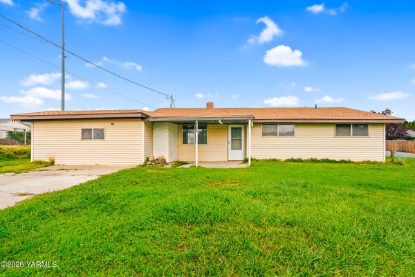 3811 MCLEAN DR, YAKIMA, WA 98902 - Image 12501d4fa236baed7bea8de57a8eb2a2/86939498