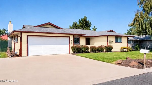 2601 W VIOLA AVE, YAKIMA, WA 98902 - Image 2c8d6b0e3192e7f7629f55922f948ef0/3431285964