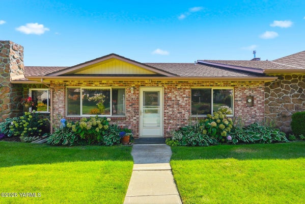 215 N 56TH AVE APT 33, YAKIMA, WA 98908 - Image 3e5cfeda5d7ab2b2eeb6da5944aefacc/1482848727