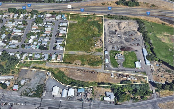 4207 MAIN ST, UNION GAP, WA 98903 - Image 3ffc2385da7bd9fdac89b29f502be7fa/581229667