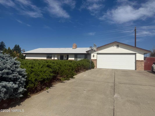 3611 CLINTON WAY, YAKIMA, WA 98902 - Image 544cb857113e16c8b54bc2bf9c5f8dfe/3419055815