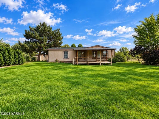 8305 S MISSIMER RD, PROSSER, WA 99350 - Image 58b4f9204b8aa1c08a8d9ceb794b24ea/2527763876