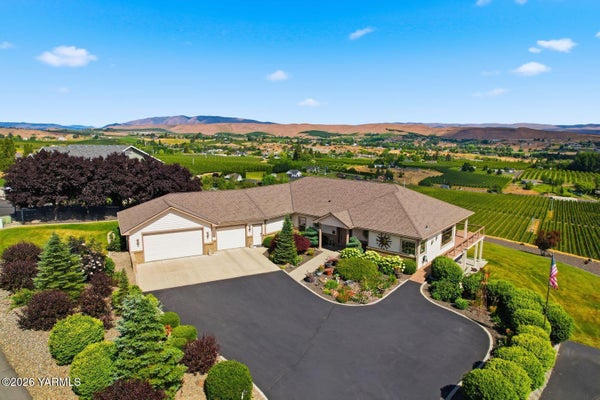 332 MARISA HILL DR, SELAH, WA 98942 - Image 5ca0c4dfc2b4eba4fd0a6059cfd84091/792406224
