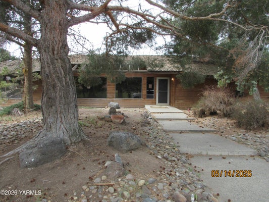 1303 NIGHTINGALE RD, WAPATO, WA 98951 - Image 87faf7ebb13b39cde3e17c836044e614/3549178103