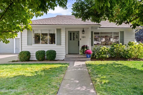 Featured picture for the property 26-2698