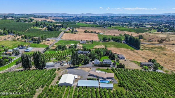 93 CAMFIELD RD, YAKIMA, WA 98908 - Image c31f380d4e366793a8c1cc74b57b5fdd/392556745