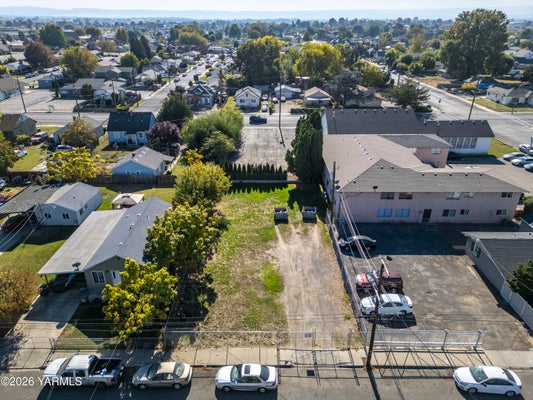 1311 GREGORY AVE, SUNNYSIDE, WA 98944 - Image d088699ebbc79b416ea6dc8cad75ce2e/3127885705