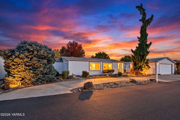 3701 GUN CLUB RD UNIT 24, YAKIMA, WA 98901 - Image da7ac4b2fc4d4d12b8066d2d66dcfb5a/1000774263