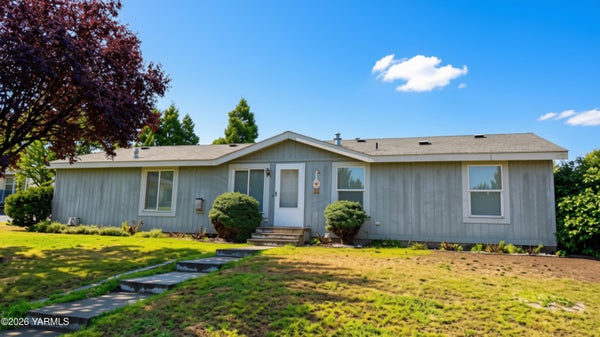6400 RIDGEWAY DR, YAKIMA, WA 98901 - Image dedc7eb697e93a4cfcb110f10ede7bce/3620491321