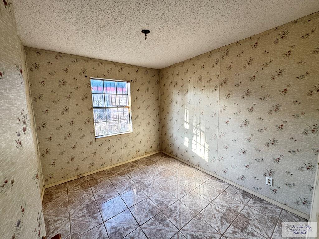 95 W Armstrong Ct, BROWNSVILLE, Texas image 25