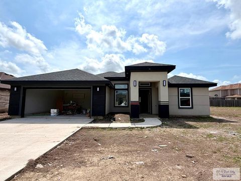 Homes For Sale - 119 Poppy St<br/> Cameron County, LOS FRESNOS, TX 78566