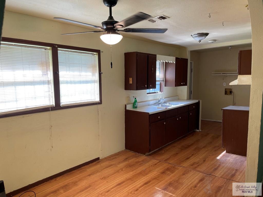 25539 E Brown Tract Rd, LOZANO, Texas image 10
