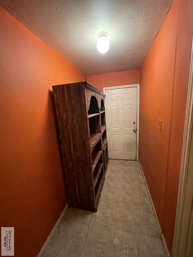25539 E Brown Tract Rd, LOZANO, Texas image 16